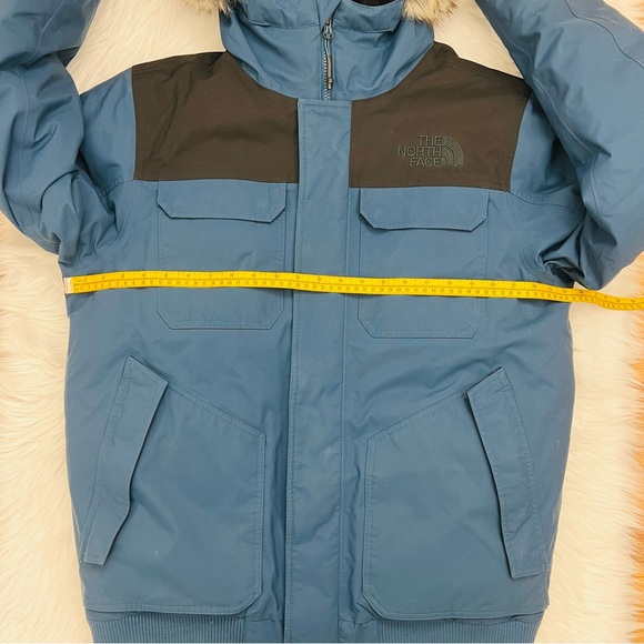 The North Face Gotham III Jacket - Picture 12 of 14